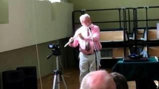 Galway - Flute Masterclasses in Moscow (2011). Low Notes on the Flute.