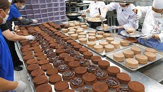 Mass production of 600 ganache chocolate cakes / Cake factory