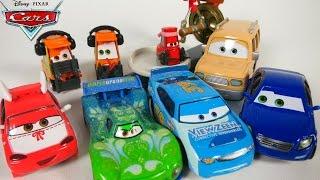 DISNEY PIXAR CARS NEW CHARACTERS AND DELUXE CARS 2 VIEWZEEN AIRPORT PITTIES