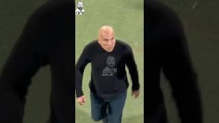 شوف رد فعل محمد يوسف لما مشجع من الزمالك قاله تبقى تلعب ضد الأهلي كده