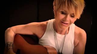 Shawn Colvin - "Tougher Than The Rest" (Live Acoustic)