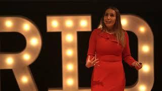 Sentido común, el menos común de los sentidos | DÉBORAH ROSALES | TEDxBarrioAntiguo