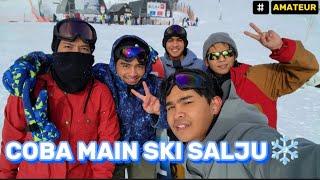 Main ski salju di Jepang