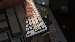 unboxing a blue mechanical keyboard: the yunzii al71 ⋆⁺₊⋆#mechanicalkeyboard #keyboard #typing