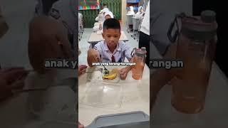 REVIEW ANAK SD MAKAN BERGIZI GRATIS