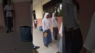 Viral - anak sekolah SMP ini berkelahi gara-gara rebutan cowok 