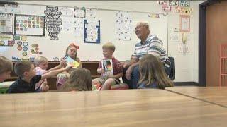 Bartow County's 'Read to Grow' program brings volunteers to first graders to support literacy