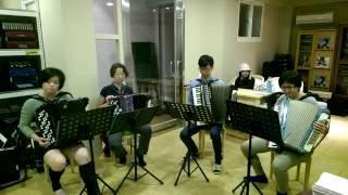 【Donauwellen Walzer】Accordion 合奏