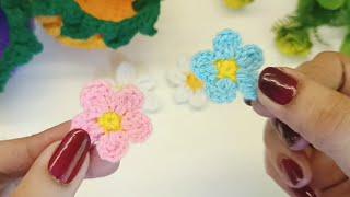 How To Crochet Small Flower Tutorial l Amigurumi Crochet Daisy Flower Pattern l