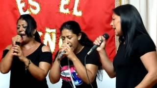 HERMANAS .. NOEMI , CARMEN Y LUCI DE LA IGLESIA DE OLIVA