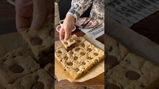 Chocolate chips cookies bars