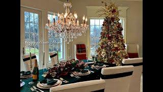 Christmas Decorate with Me 2022  | Decorating our Kitchen Dining Table | Kitchen Christmas Tour