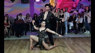 CHARLIE Y VERO SHOW SALSA EN LA SALA KISS