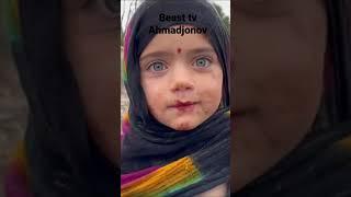 Today cute Afganistan girl, praying for them..