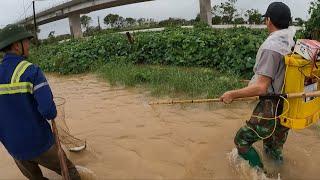 Kích Cá Mùa Mưa Lũ Trúng Liên Tục Đàn Cá Chép, Cá Trắm Rô Phi Đang Cuộn Mình Trong Làn Nước Lớn