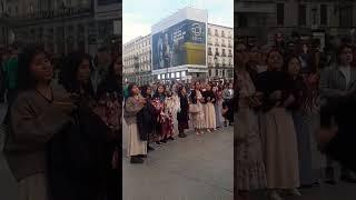 #Madrid ... canta @Dios ...  #cristianismo #music cristiana .plazoleta de #sol