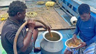 Fish Curry | கடல் மேல் சமைத்த சுவையான தோழன் மீன்  குழம்பு