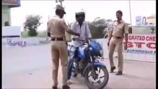 An Honest Policemen Take Bribe To Buy Helmet At Karimnagar Telangana