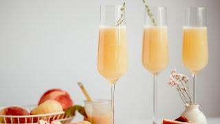 Fresh Peach Bellini Cocktail Recipe