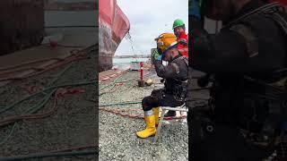 Salary of Underwater Ship Welding Workers#shorts#facts#science #factbox #universe