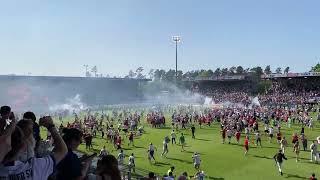 Hamburg fans invaded the pitch to celebrate what they believed was promotion to the Bundesliga…