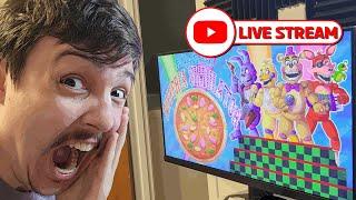 Playing FNAF Pizza Sim!