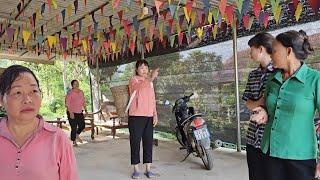 Yen Chi angrily chased the girl away when she still came back to claim her mother