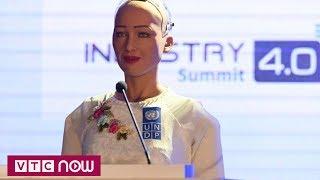 Robot Sophia tới Việt Nam trò chuyện về 4.0 | VTC1