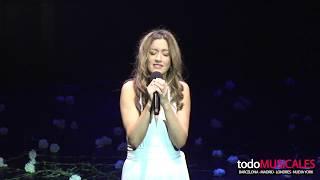 10 Years Ago: Julie Atherton canta todoMUSICALES