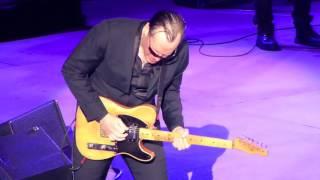This is Brilliant! A Masterclass in building a Great Solo~Joe Bonamassa~Can't Quit You