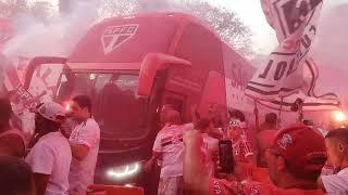 RECEPÇÃO AO ONIBUS DO SPFC