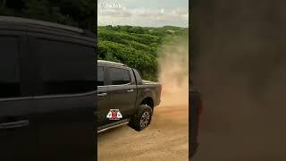 Ranger 4x2 vs Hilux 4x2 