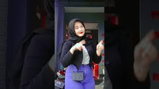 Kumpulan Video Cewek Jilbab Celana Ketat Muter_muter-muter..