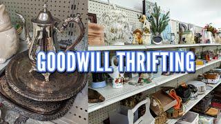 I COULDN'T LEAVE IT BEHIND! | GOODWILL THRIFT SHOPPING WITH ME & HAUL!
