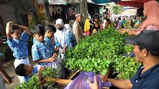 ANAK SD KALISEGORO MENGENAL PASAR TRADISIONAL