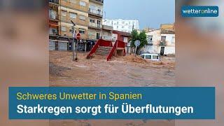Schwere Überflutungen in Spanien - Autos werden mitgerissen