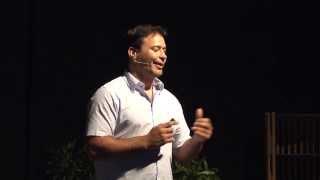 Personal growth through risk taking: Arik Zeevi at TEDxIDC