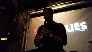 Huber Plays the Clarinet  - Easy Allies in Concert