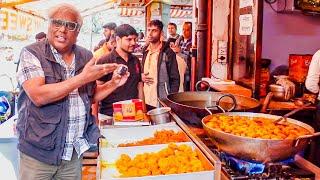 Aise Hoti Hai Public Mein Food Vlogging  | Ashish Vidyarthi Food Vlogs