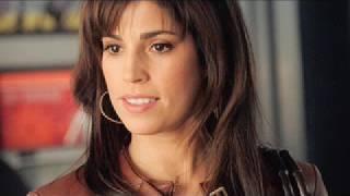 Ana Ortiz (Ugly Betty's Hilda) SINGS!!! AWESOME SONG!