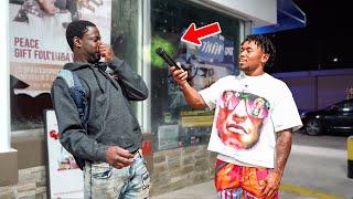 FART SPRAY MIC PRANK IN THE HOOD! | (Re-Uploaded)