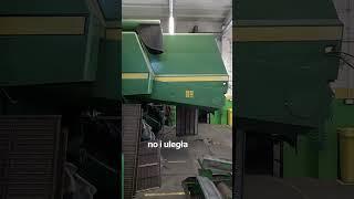 Jakie prace przy kombajnie John Deere 2066?  Zgięta blacha, roztrzaskana lampa...