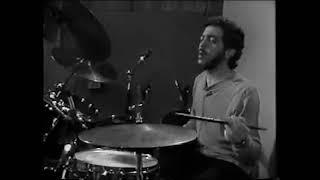 Steve Gadd explains his groove on 50 ways to leave your lover by Paul Simon (drum tutorial)