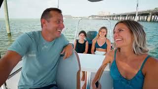 BENETEAU Flyer 8 SUNdeck Walkthrough: for fun days out on the water!