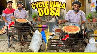 Hardworking Man selling 100 varieties of Dosa on CycIe ||अपनी Cycle पे  ही Kitchen बना दिया 