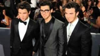 Jonas Brothers - Tell Me Why