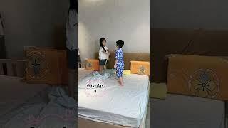 Cậy Bố Mẹ Bên Cạnh Nên Đánh Chị