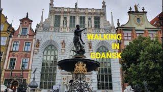 WALKING IN GDAŃSK