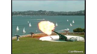 1885  8 inch disappearing gun Fires Auckland New Zealand, 2004.