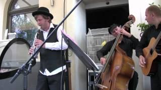Papirosn - yiddish song - klezmer band "Inejnem"